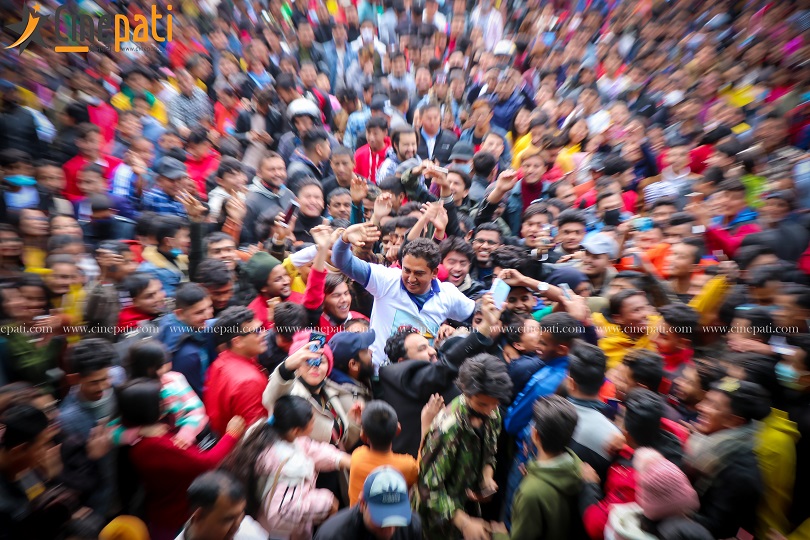 तस्बिरमा 'सेन्टी भाइरस'ले दिएको खुशी!!