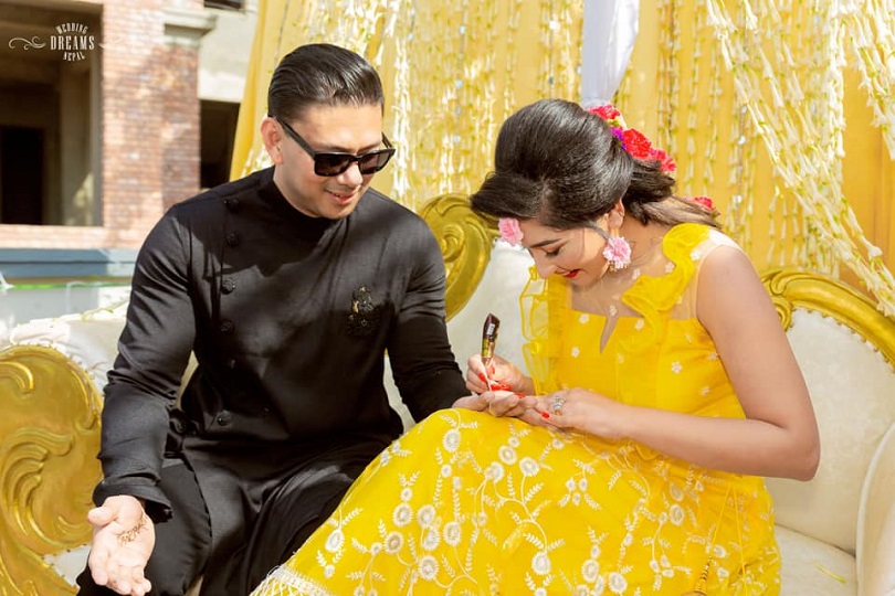 आँचल र उदिपले लगाए एक अर्काको नामको मेहेन्दी(फोटो फिचर) 