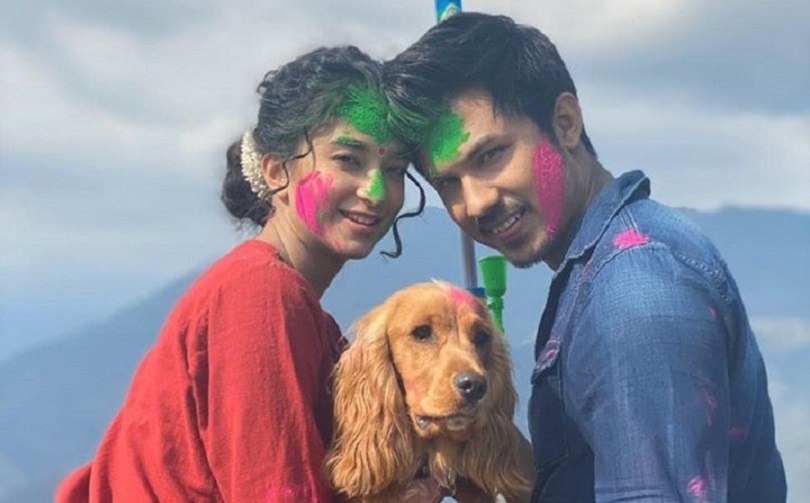 तस्बिरमा 'ए मेरो हजुर ४' को होली(फोटो फिचर) 