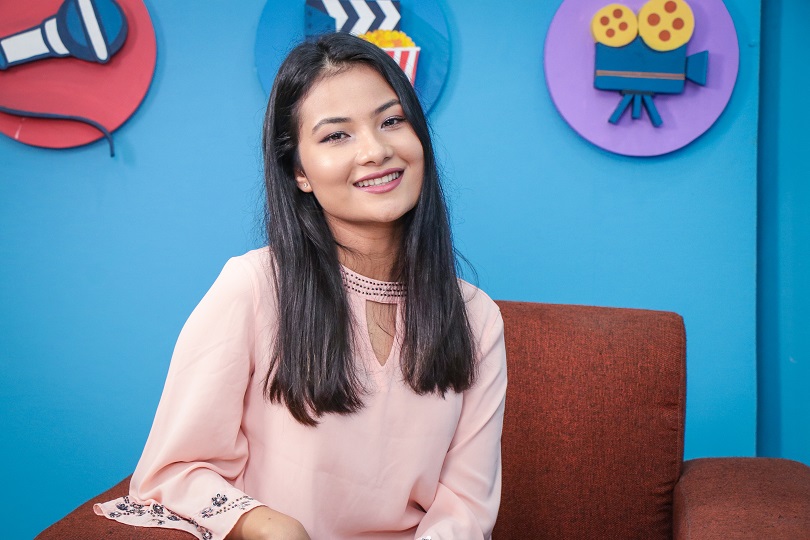 तस्बिरमा गायिका स्मिता दाहालको सुन्दरता