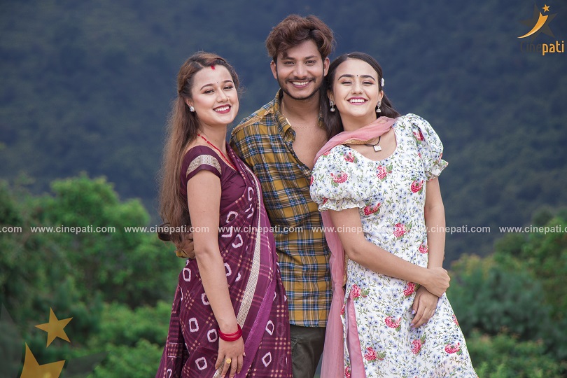 तस्बिरमा नाजिर, रियाशा र स्वस्तिमाको केमेस्ट्री(फोटो फिचर)