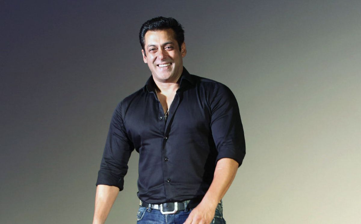 सलमानको ५५ औ जन्मदिन, घर बाहिर फ्यानलाई नआउन आग्रह  