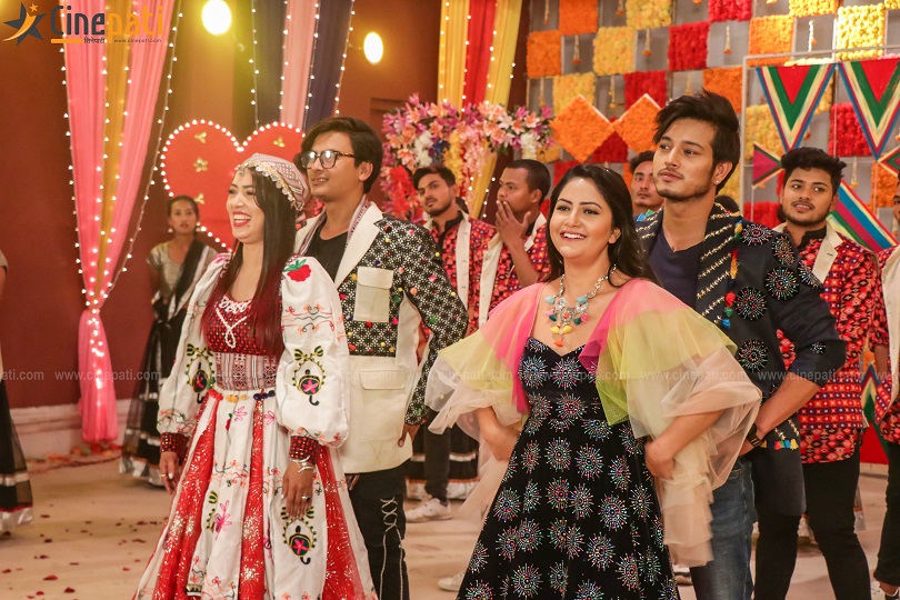 तस्बिरमा पल ,पूजा ,पुष्प र वर्षाको केमेस्ट्री(फोटो फिचर)