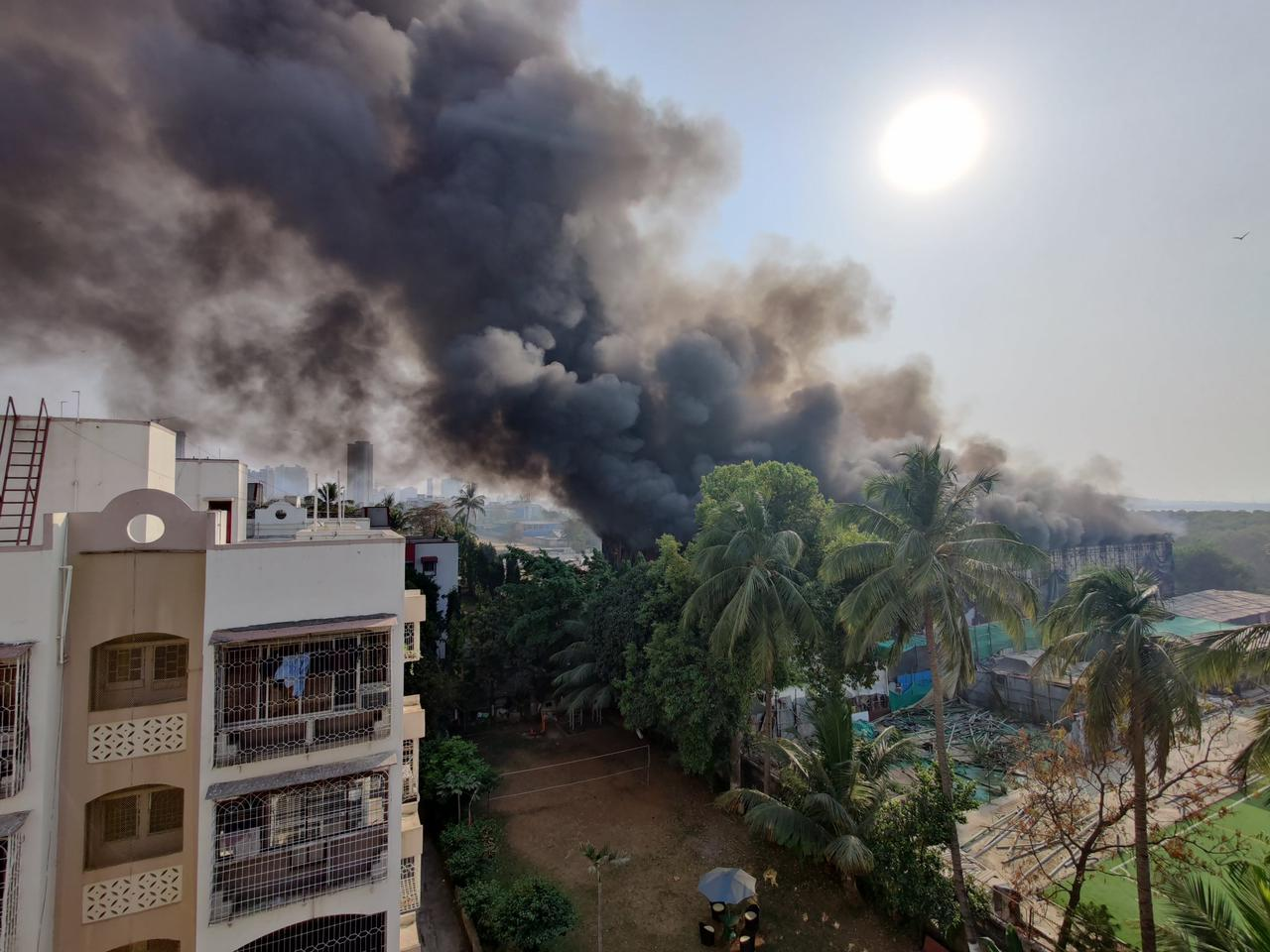 प्रभास र सैफअली खानको"आदी पुरुष"को सेटमा आगलागी