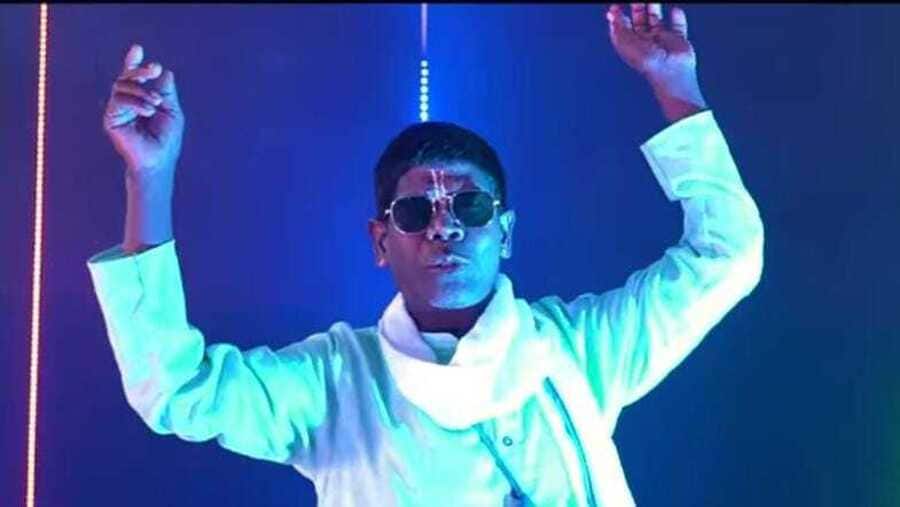 रातारात स्टार बनेका &acute;काँचा बदाम&acute; गायक भुवन पुनः ठेला गाडामै फर्किए 