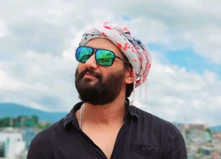 हलिउड स्टुडियो मार्बलबाट प्रभावित निखिल , `सुपर हिरो&acute; फिल्म बनाउँदै