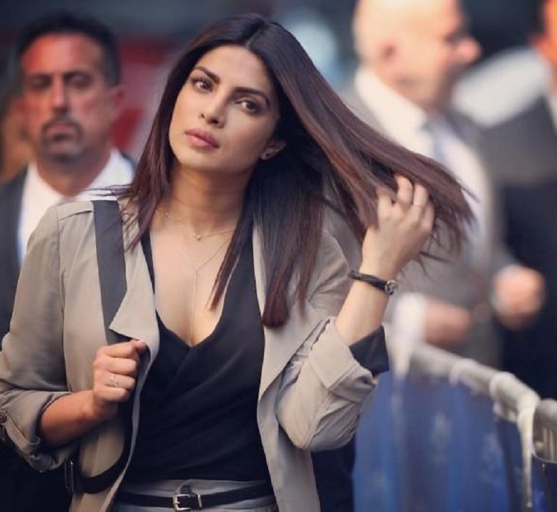 एक मिनेट नाचेको १ करोड लिन्छिन् प्रियंका&nbsp;!