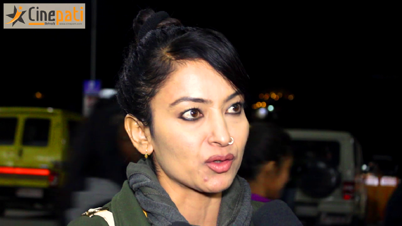 अनमोललाई झरनाको जवाफ, भन्छिन् &lsquo;५० लाख दिन सक्दिनँ&rsquo;&nbsp;