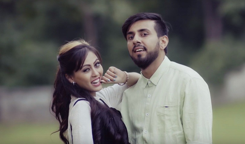 &lsquo;भुतुक्कै पार्याे&rsquo; भन्दै विनोद लागे अनिशाको पछि&mdash;पछि (भिडियो)