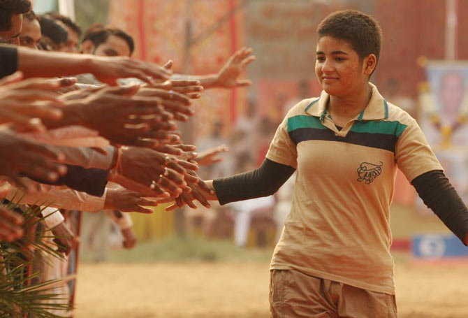 दंगल गर्ल जायराको  कार र्दुघटना&nbsp;