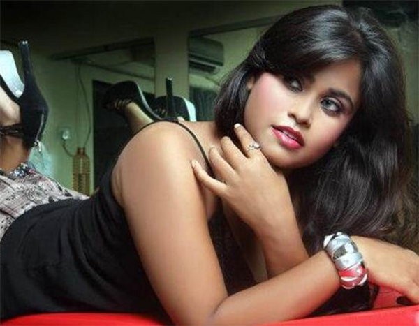 यी अभिनेत्रीले गरिन् आत्माहत्या&nbsp;